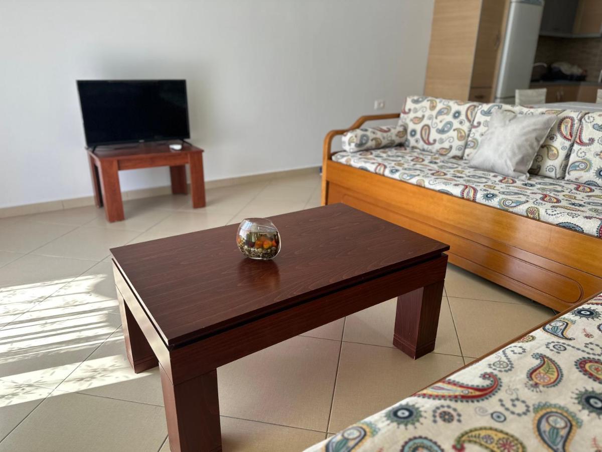 Comfort 1 Apartment Sarande Bagian luar foto